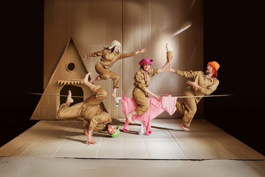 Dance Theatre Hurjaruuth: The Seasons © Marko Mäkinen