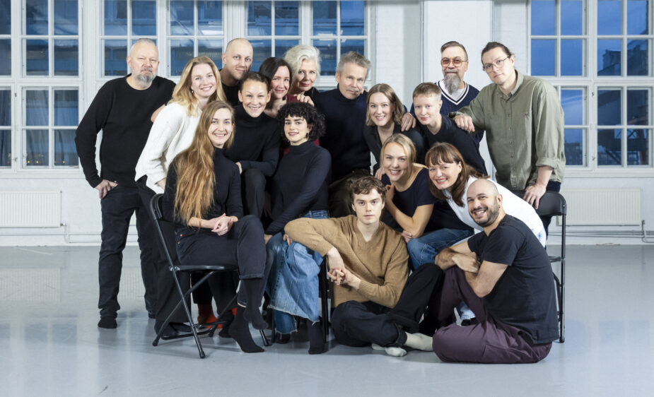 Tero Saarinen Companyssa on nyt 17 vakituista työntekijää © Henni Hyvärinen / HC Photo Studio