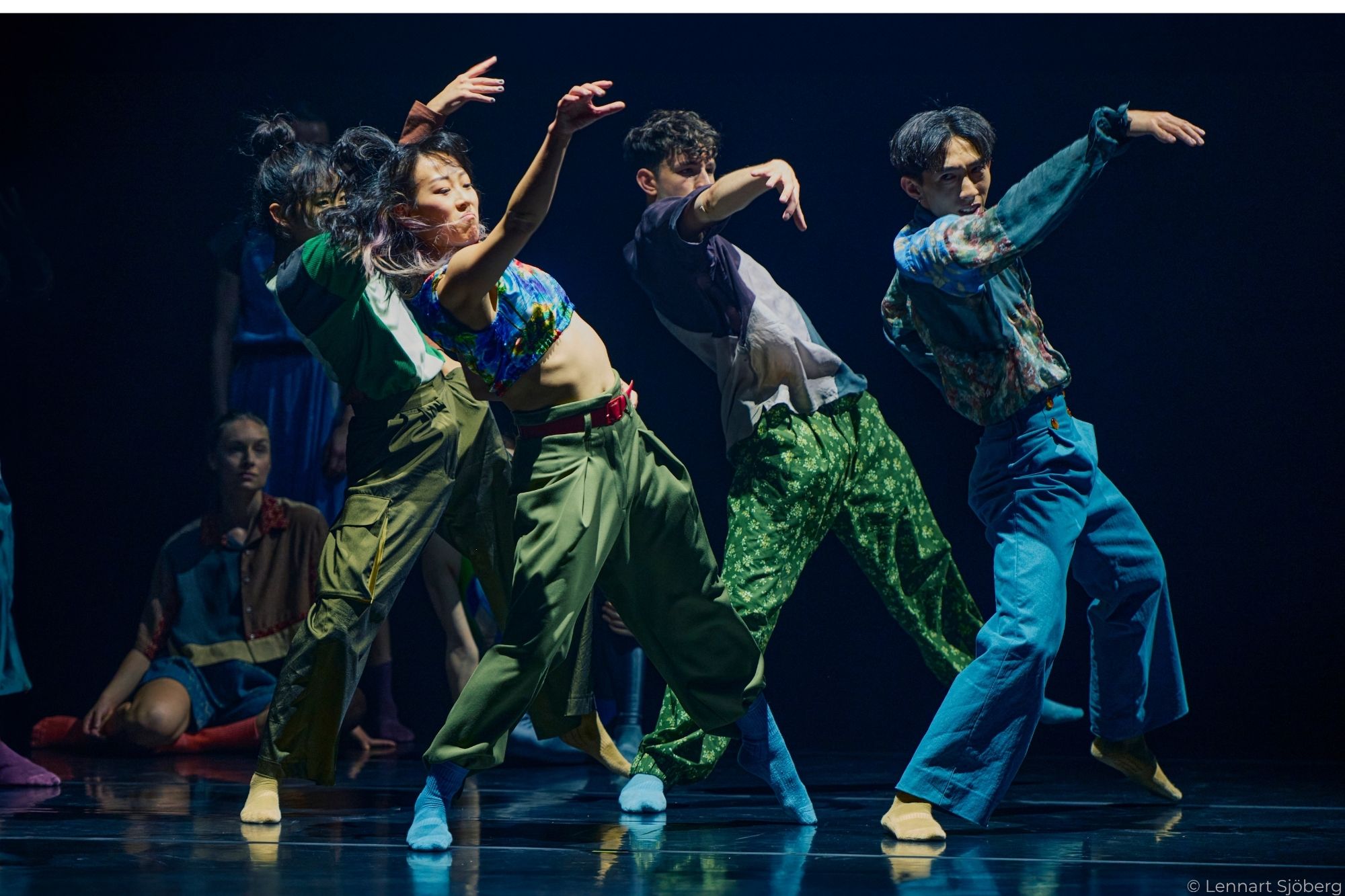 GöteborgsOperans Danskompani : Wild Poetry - Circus & Dance Finland